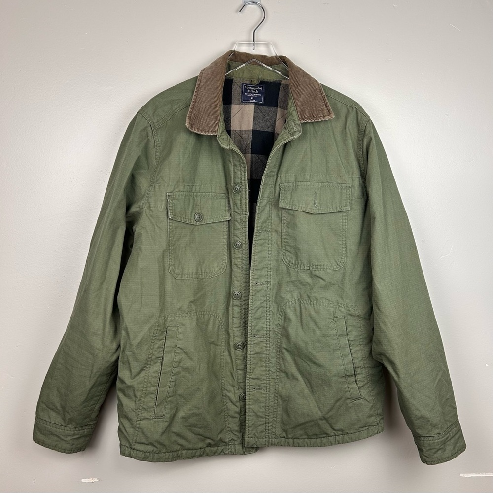 Abercrombie & Fitch Military Barn Jacket Utility Green Corduroy collar size XL